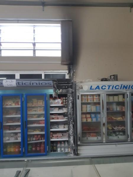 Princípio de incêndio é registrado em mercado de alvenaria em Cocal do Sul