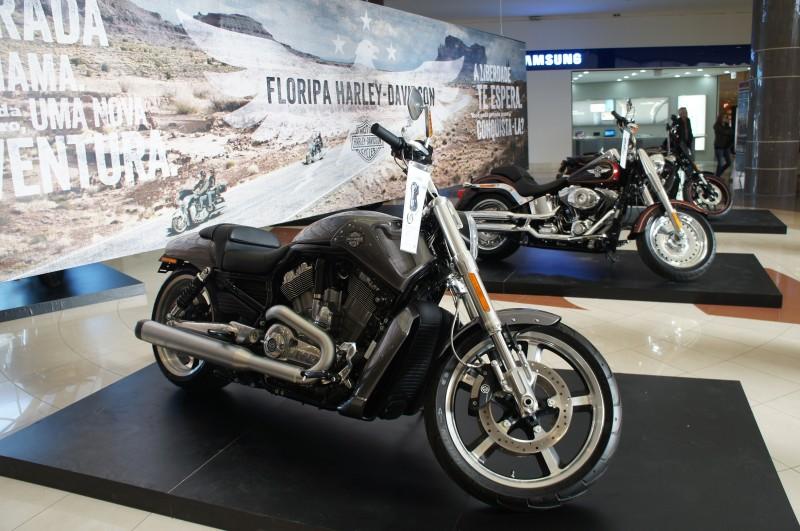 Últimos dias de exposição da Harley Davidson no Farol Shopping