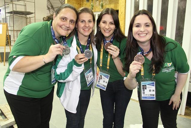 Senai Criciúma conquista medalha de prata na Olimpíada do Conhecimento 2016