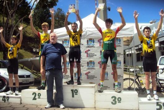 Ciclismo de Criciúma conquista Troféu Roberto Alves 