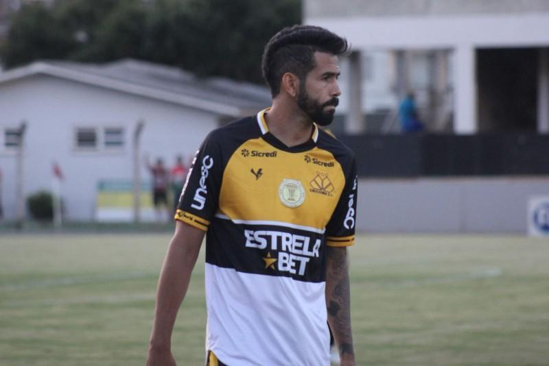 'Sempre será um jogo difícil', avalia Jonathan sobre confronto contra o Joinville