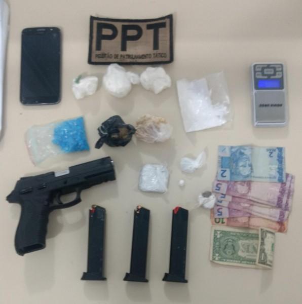 Polícia Militar apreende crack, cocaína, LSD, ecstasy e arma em residência