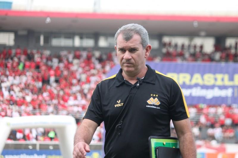 Tencati valoriza o ponto fora de casa diante do CRB
