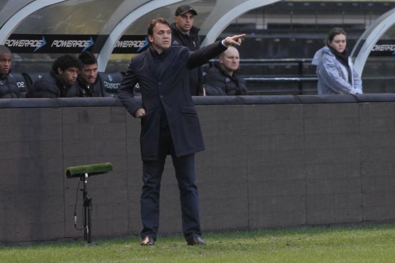 Petkovic reafirma compromisso com o Tigre até o fim da Série B