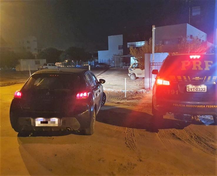 Apropriação indébita: casal é detido por não devolver carro para locadora