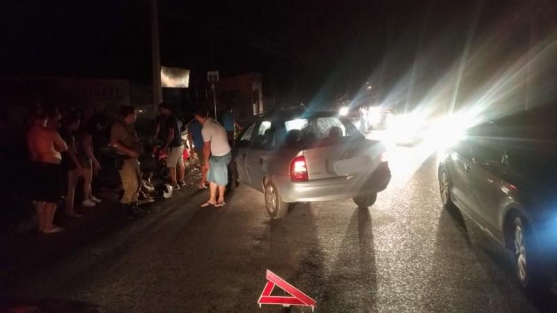 Colisão entre carro e moto deixa duas mulheres feridas em Passo de Torres
