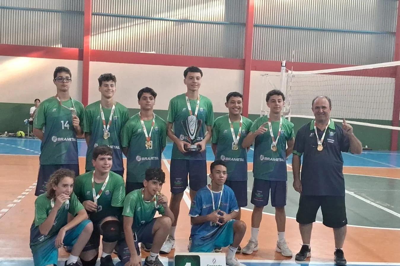 Morro da Fumaça conquista título invicto no vôlei masculino do Jesc