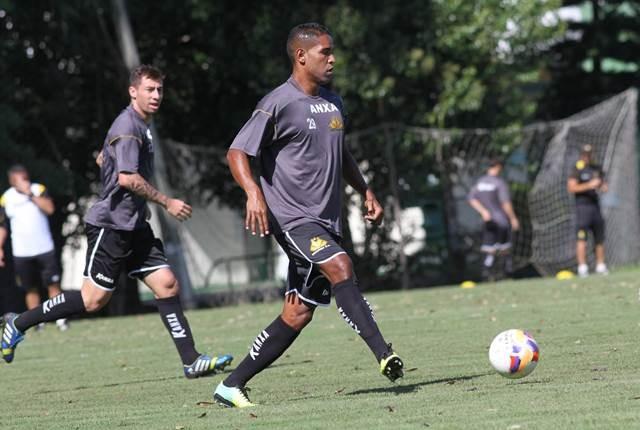 Na briga pela liderança, Tigre enfrenta o Verdão do Oeste