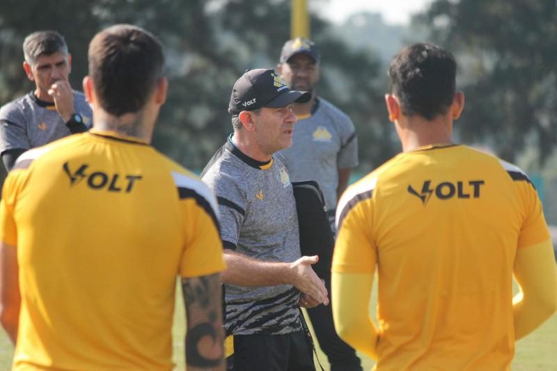 Com desfalques, Criciúma encara o Ceará para reassumir a liderança da Série B
