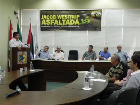 União regional em prol da pavimentação da Jacob Westrup