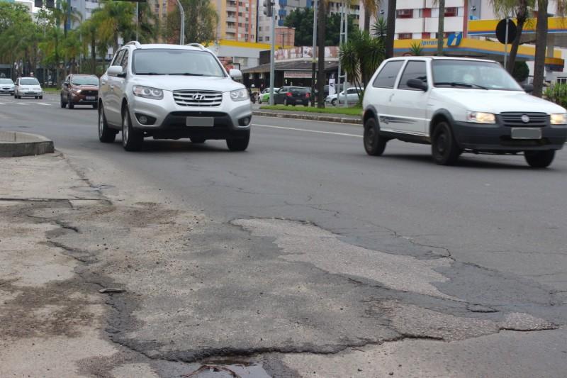 Avenida Centenário deve receber novo asfalto em dezembro 