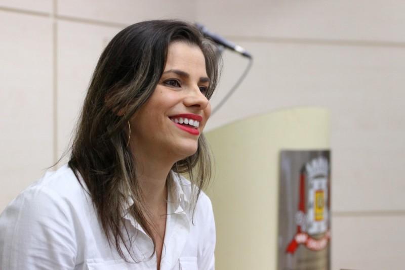 Na Alesc, Tati Teixeira quer lutar pela defesa dos idosos