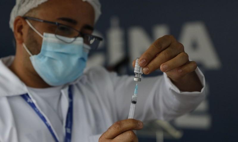 Não quer receber a segunda dose da vacina contra a Covid-19? Ela pode ser aplicada em outra pessoa