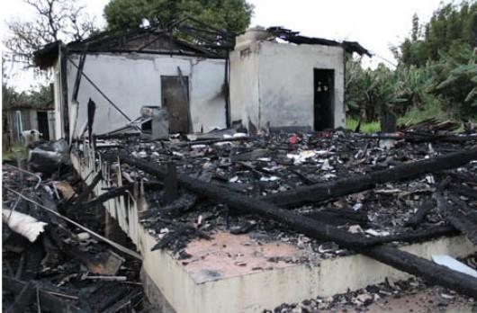 Idosa morre carbonizada dentro de casa em Tubarão