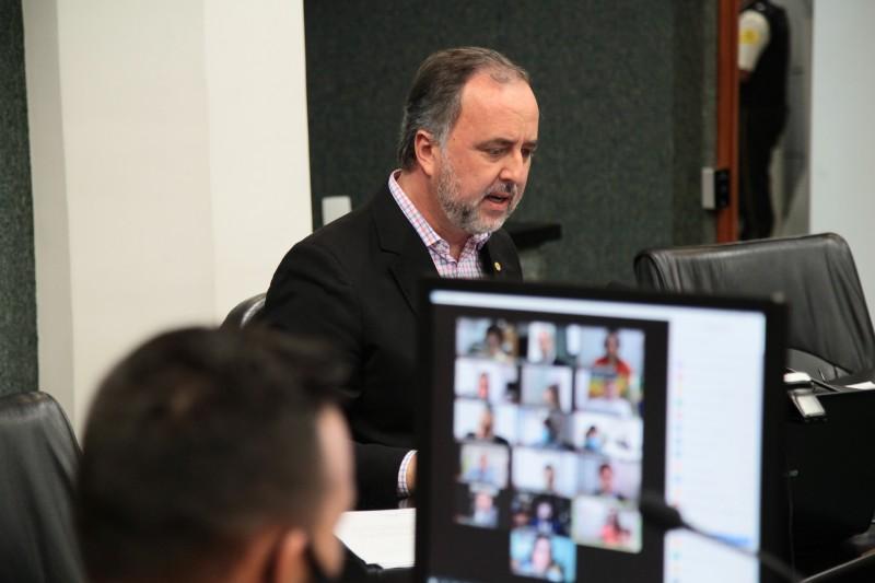 Frente parlamentar receberá dúvidas sobre mortes por Covid-19; familiares poderão solicitar revisão