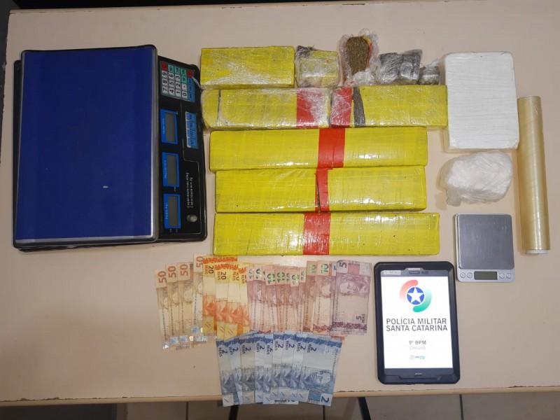 Mais de um quilo de cocaína e 4,7kg de maconha apreendidos no Pinheirinho