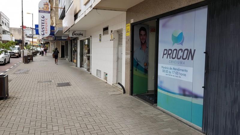 Procon amplia horário de atendimento ao público