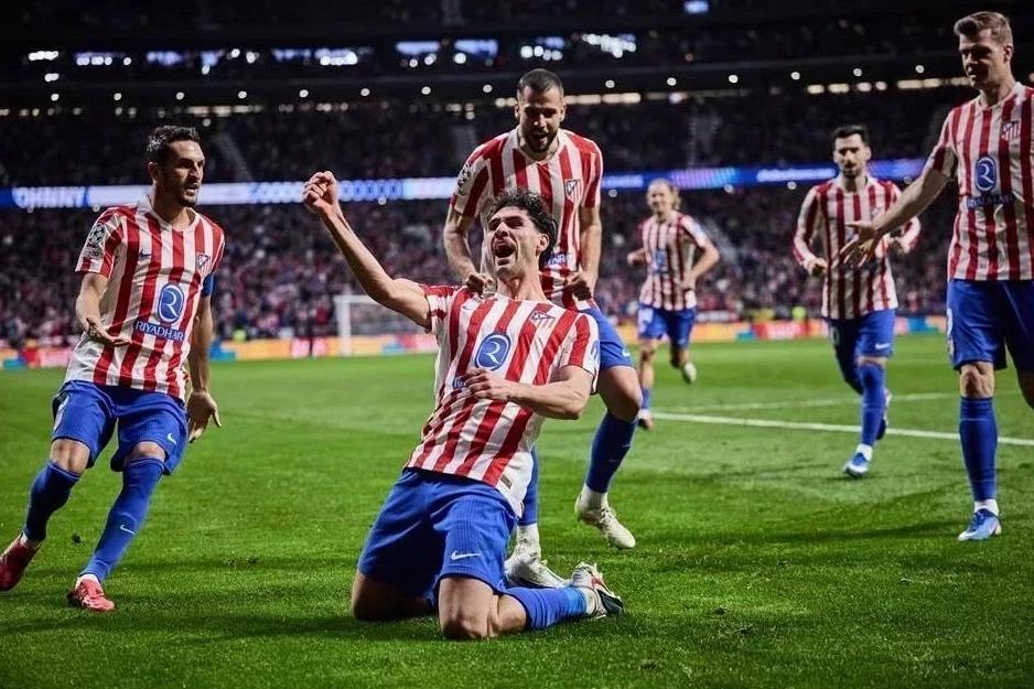 Volante revelado pelo Criciúma marca e garante vaga nas oitavas da Champions League
