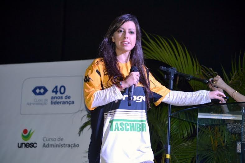 Bel Pesce fala sobre lições de empreendedorismo em Criciúma