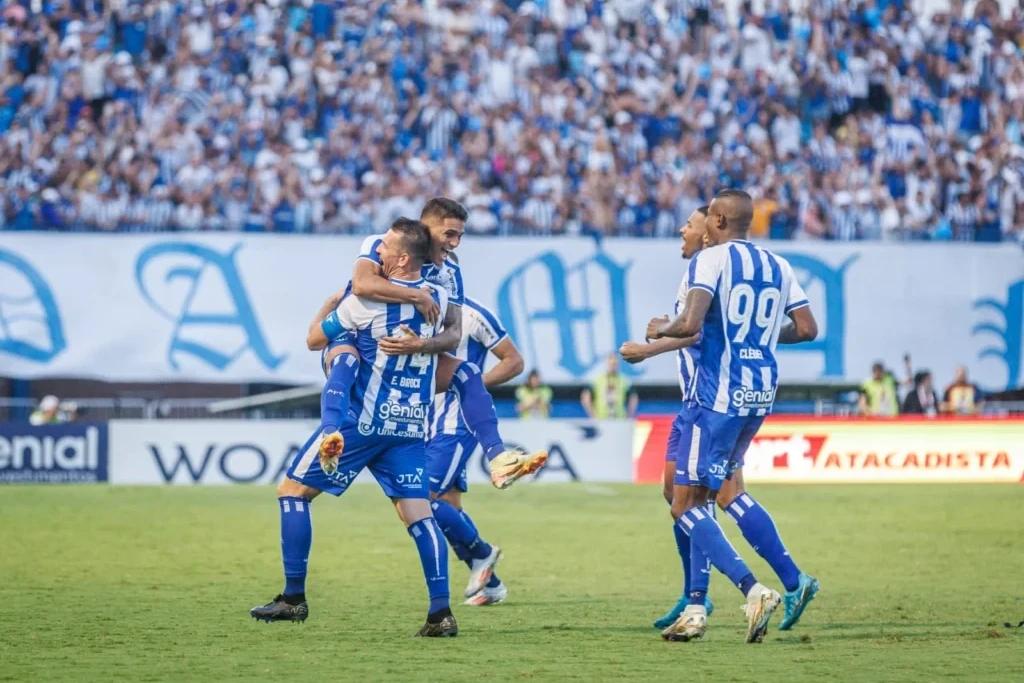 Avaí empata com a Chapecoense e conquista título do Estadual