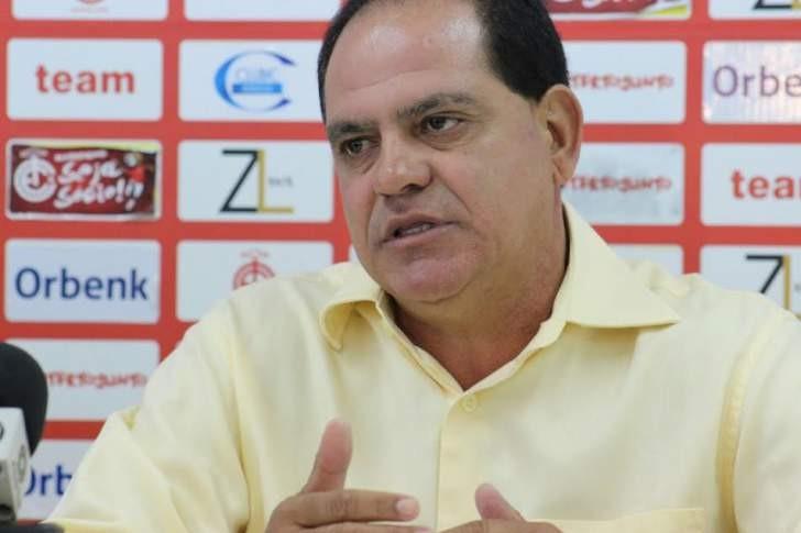 Tubarão já tem novo técnico: Waguinho Dias