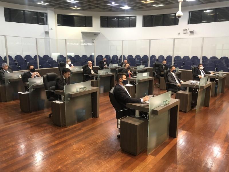 Rejeitado projeto que impede vereador de assumir cargo na administração pública