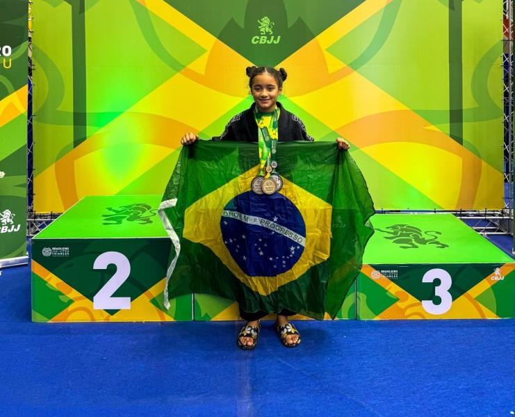 Atleta de Criciúma tem visto aprovado e participará de competições de jiu-jítsu e grappling nos Estados Unidos
