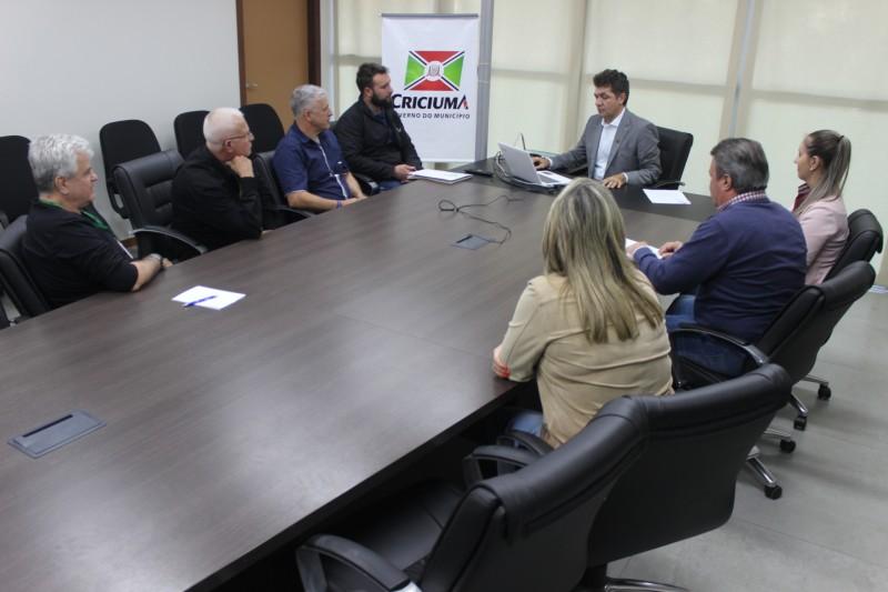 Prefeitura realiza doação de terrenos para empresas 