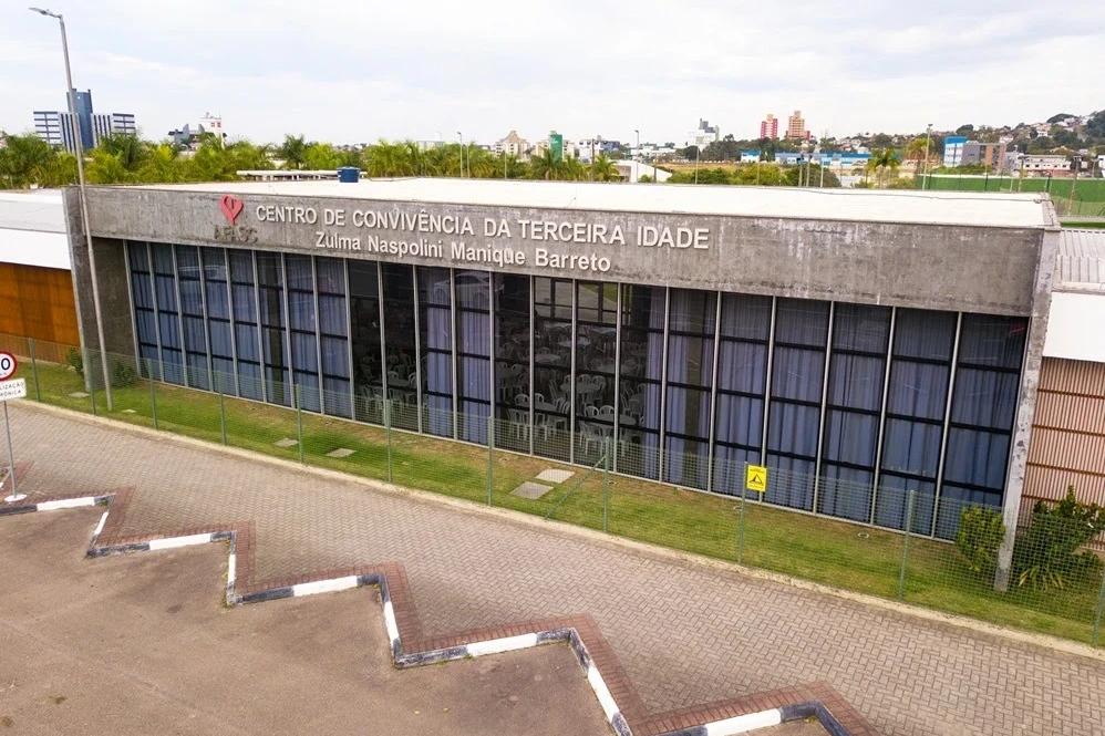 Parceria leva informações sobre Imposto de Renda para idosos atendidos pela Afasc