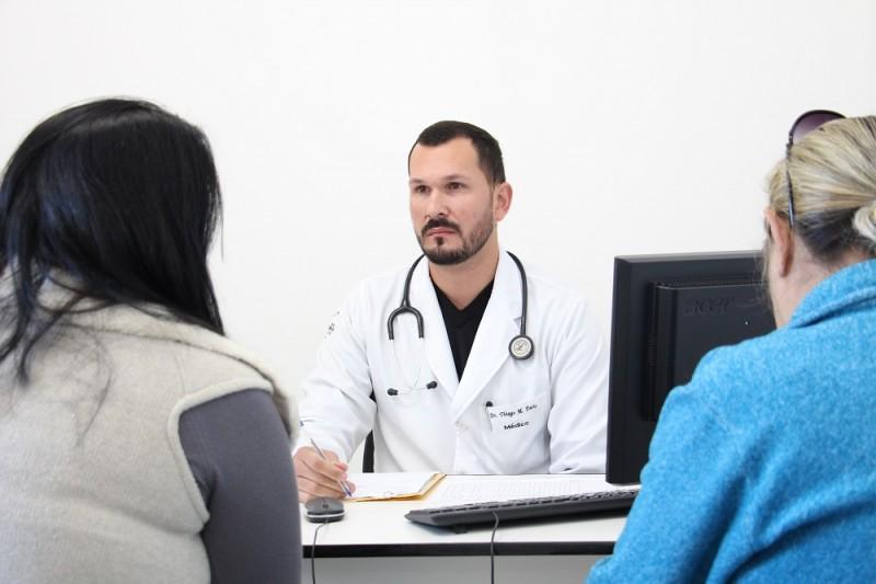 ESFs recebem novos médicos e atendimentos são normalizados
