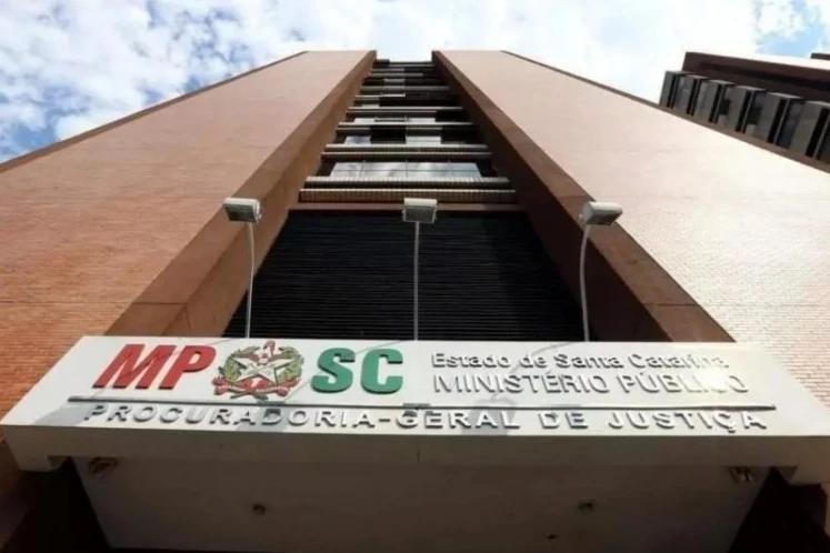MP requer informações sobre PL que prevê desafetação de áreas institucionais em Braço do Norte