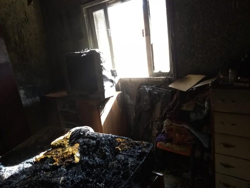 Mulher fica gravemente ferida em incêndio no município de Laguna