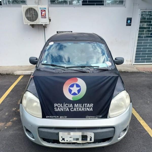 Homem usa carro sem autorização do dono e é preso pela PM
