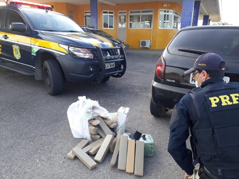 PRF encontra 45 quilos de maconha escondidos em carro de Cocal do Sul