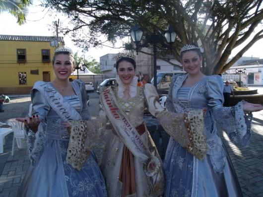 Turistas do Brasil inteiro na Festa de Veneza