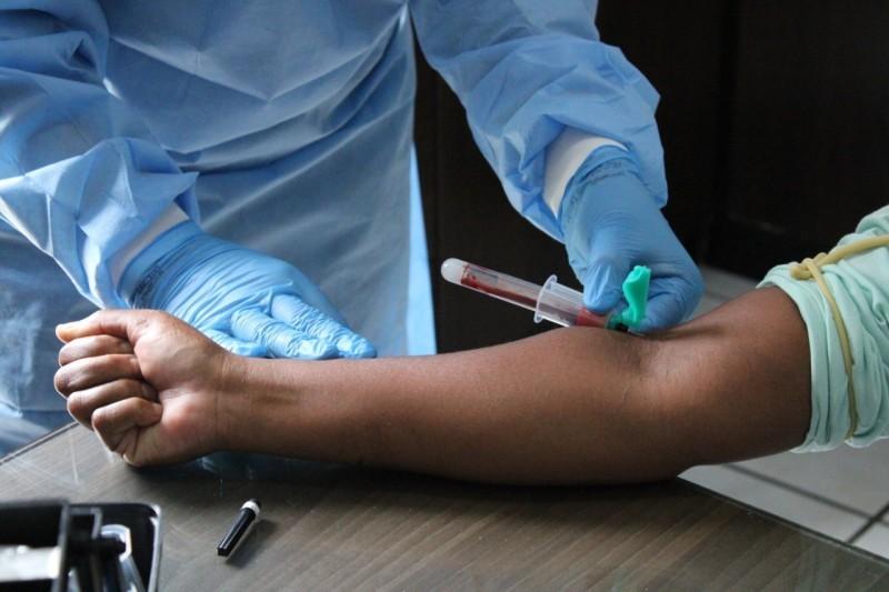 Nova fase de testes aleatórios estima que 22.360 criciumenses já foram contaminados pela Covid-19