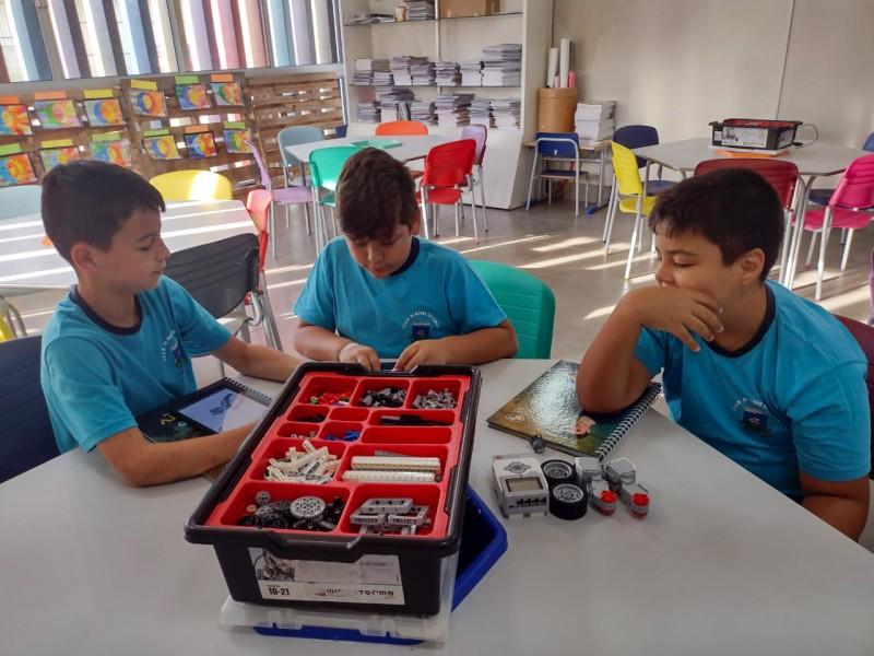 Morro da Fumaça amplia curso de Robótica Educacional para os alunos do 3º ano do Ensino Fundamental