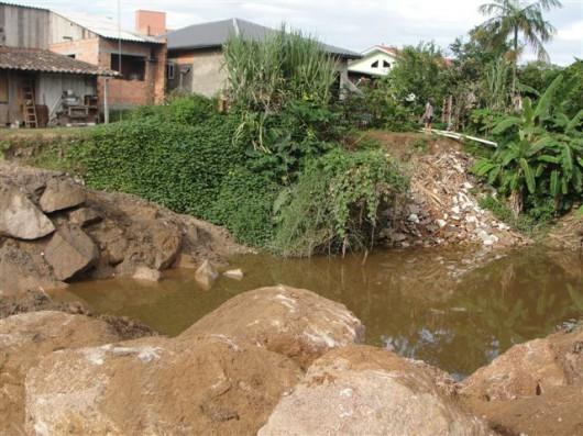 Prefeitura de Cocal inicia trabalho de contenção de encosta