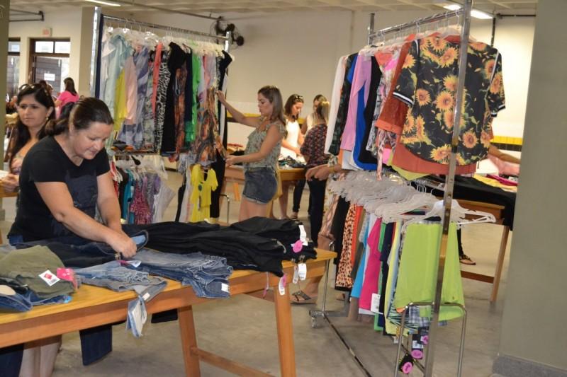 Equipe inicia preparação para 2º Bazar da Casa Guido