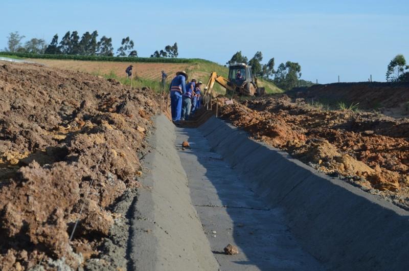 Via Rápida começa a receber detalhes finais na obra