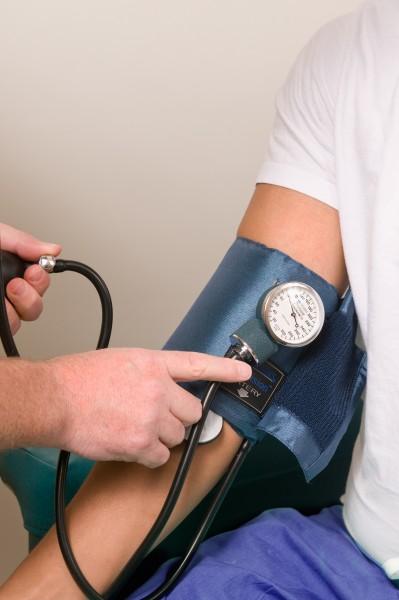 Especialistas mostram como prevenir a hipertensão arterial