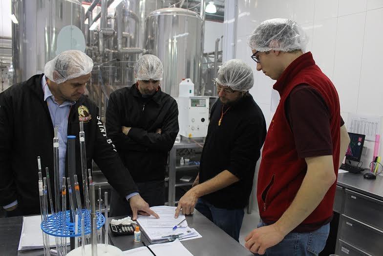Mestre cervejeiro participa de Brassagem Coletiva na Saint Bier