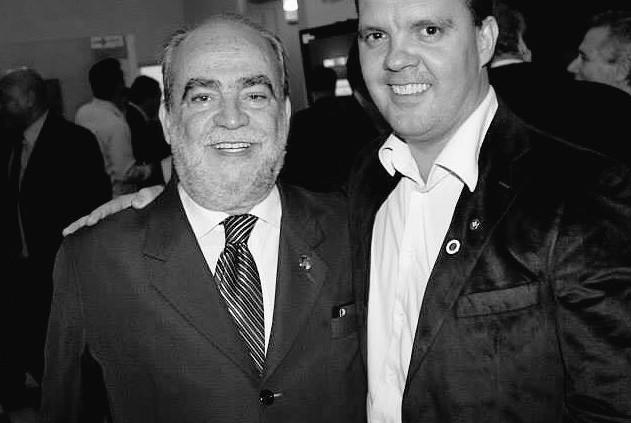 Artilharia pesada contra o presidente Angelotti