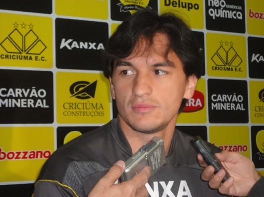 Matheus Ferraz rumo ao seu 28º jogo nesta Série B