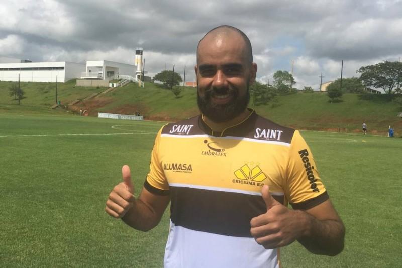 Daniel Costa manifesta otimismo e projeta ano diferente para o Criciúma