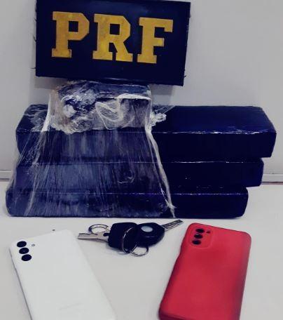  Casal é preso com maconha na BR-101; droga estava em veículo com placas de Orleans