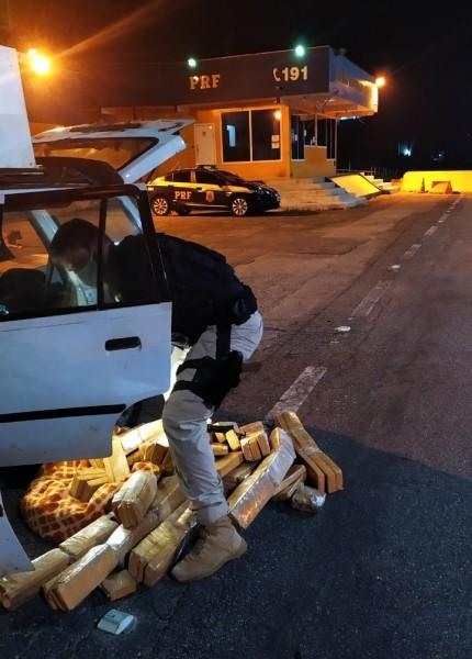Mais de 80 quilos de maconha são apreendidos na BR-101