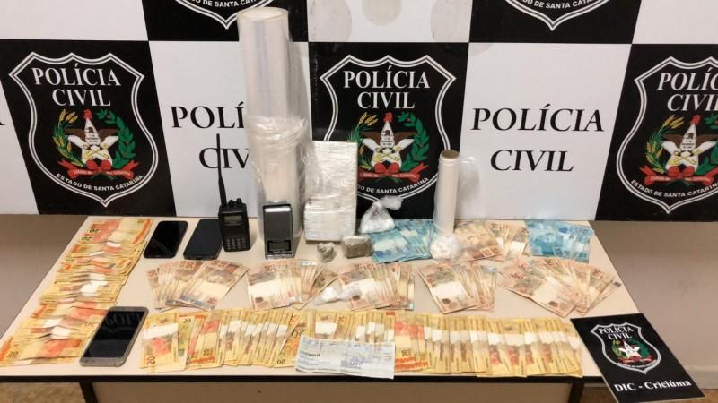 Polícia Civil apreende mais de 7 mil reais e 1 kg de cocaína