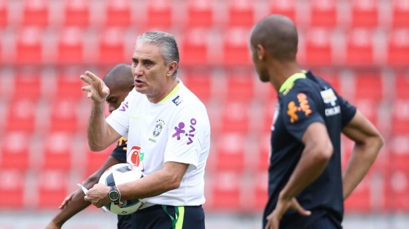 Brasil pode assumir a ponta da tabela nesta noite