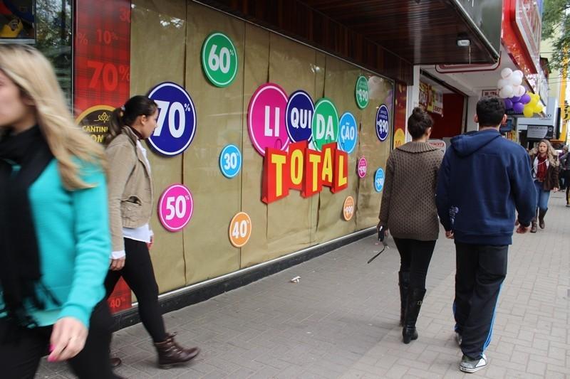 Comércio registra queda de 1,2% nas vendas no Dia dos Pais